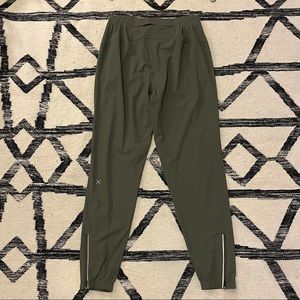 SOLD Lululemon Surge Jogger *28” - Small, Green